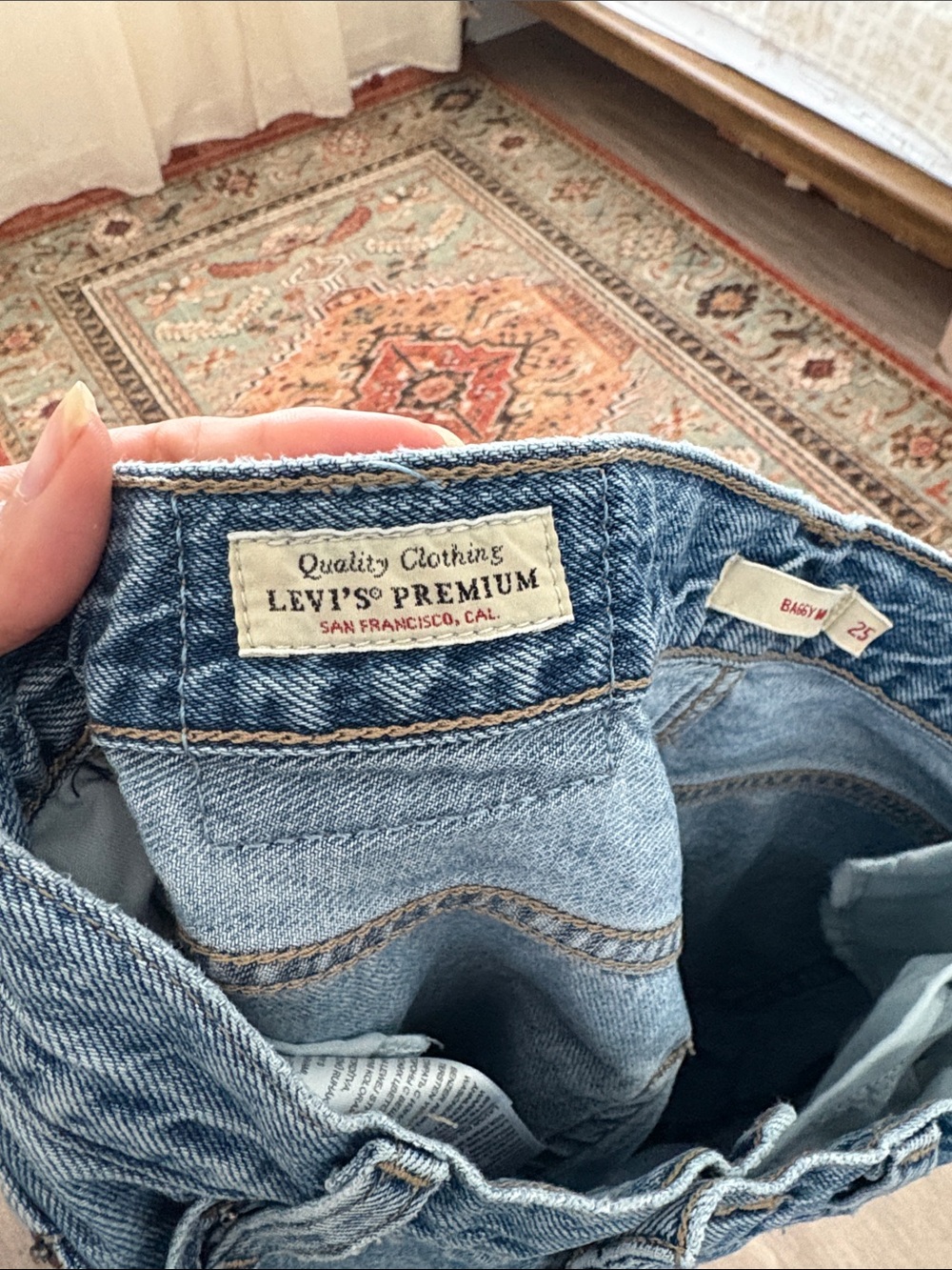 Levi’s Baggy Dad Jeans size 25 Premium Denim - Picture 6 of 9